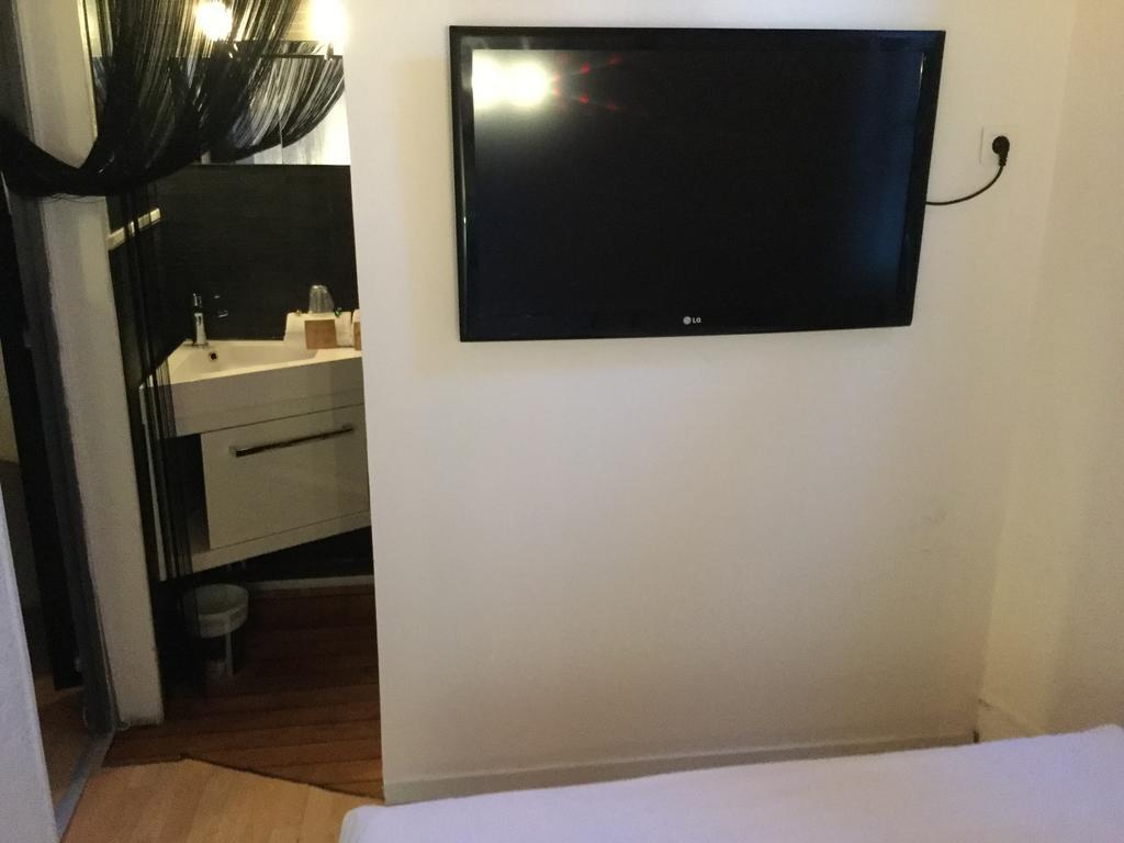 Hotel Restaurant Le 8 Mandelieu Dış mekan fotoğraf
